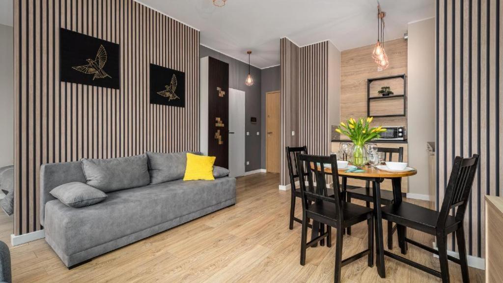 Deluxe Apartments Free Parking Varşovia Exterior foto